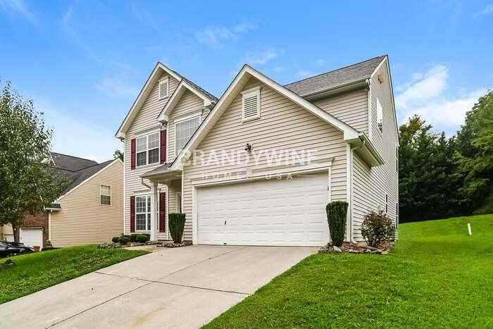 529 Grantham Ln - Photo 3 of 26