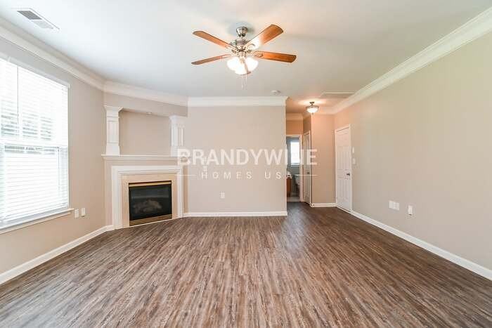 529 Grantham Ln - Photo 5 of 26