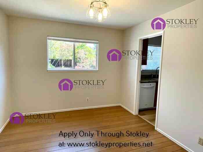 1764 Carriage Dr - Photo 6 of 17