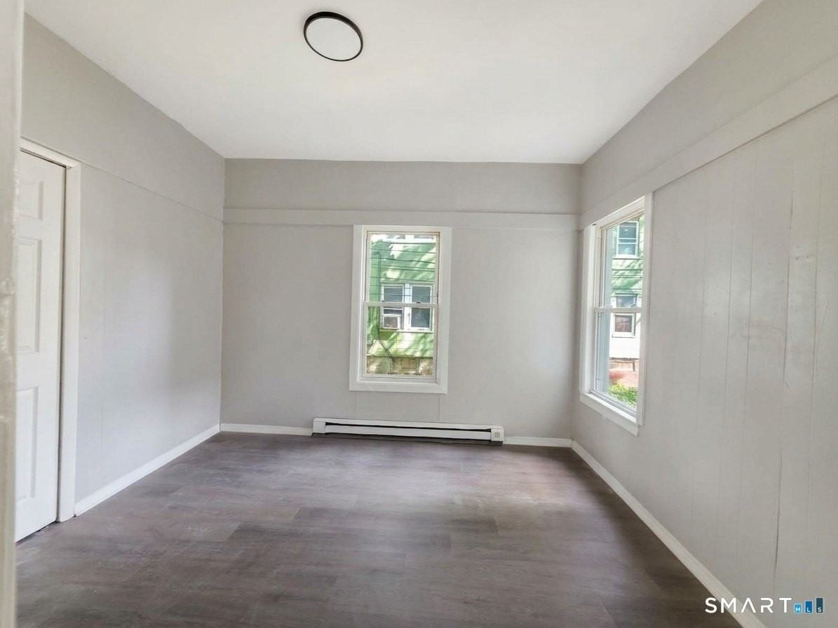 67 Burton St #1stFL - Photo 5 of 7