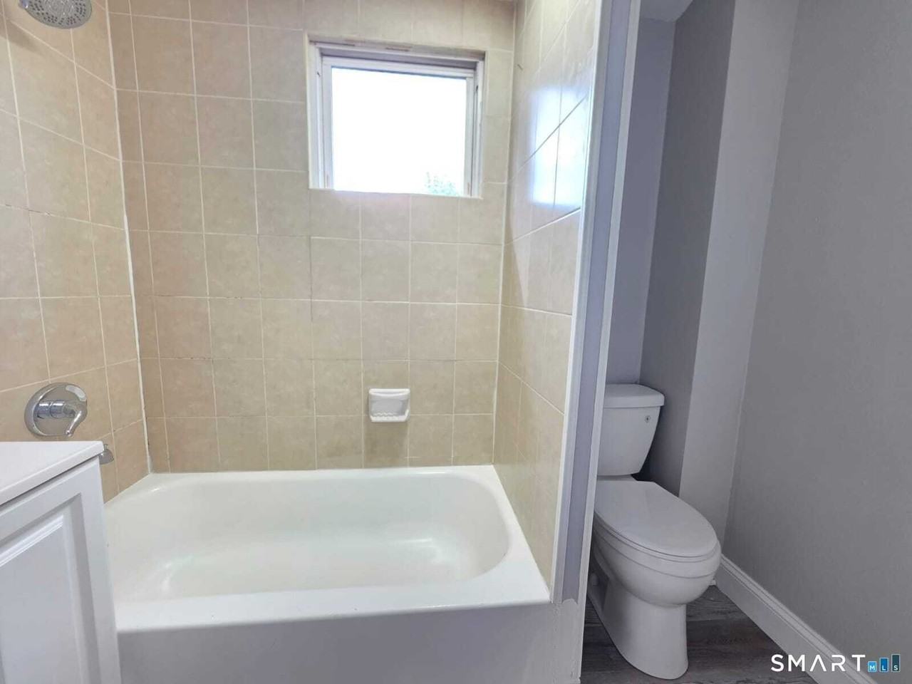 67 Burton St #1stFL - Photo 7 of 7