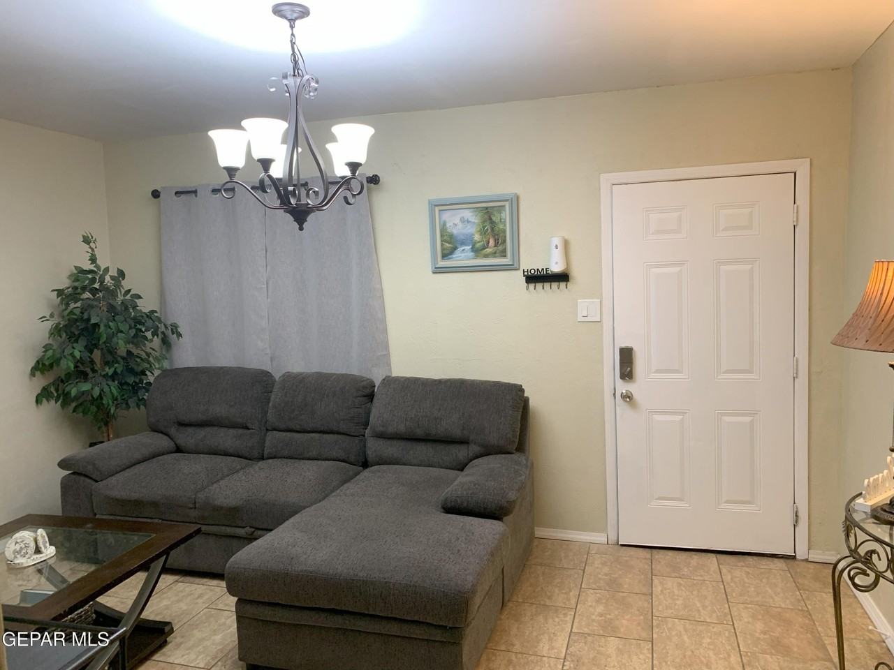 5909 Trowbridge Dr - Photo 5 of 29