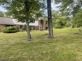 featured image of 93 Dock Watch Hollow Rd ## 95