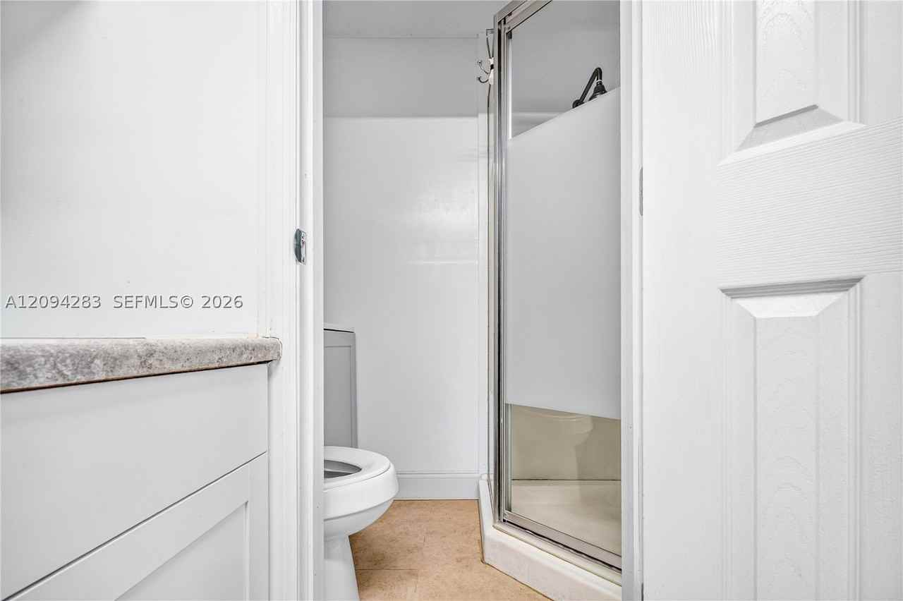 5721 Nw 64th Way #00 - Photo 3 of 4