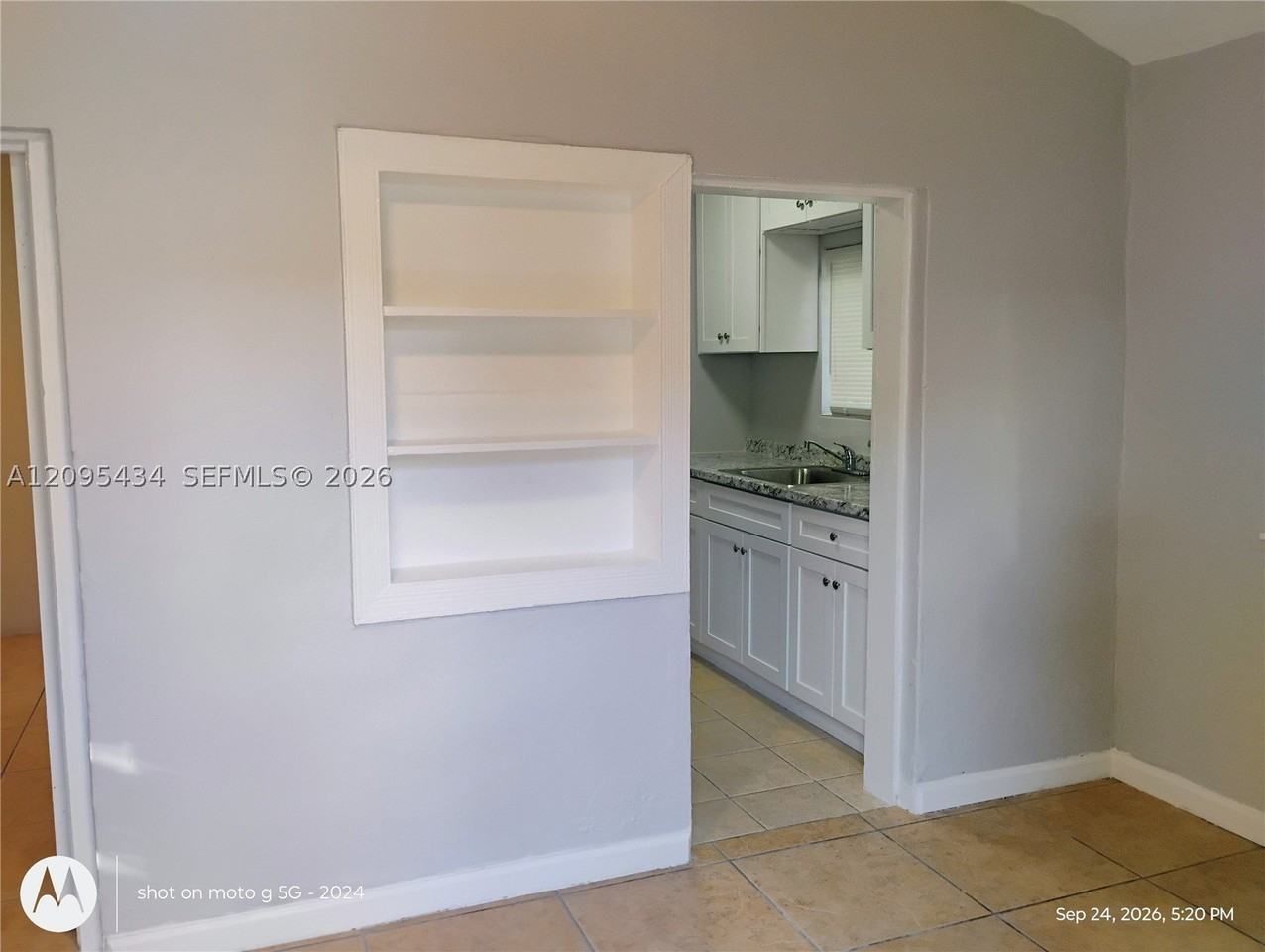 1817 Coolidge St #2 - Photo 5 of 15