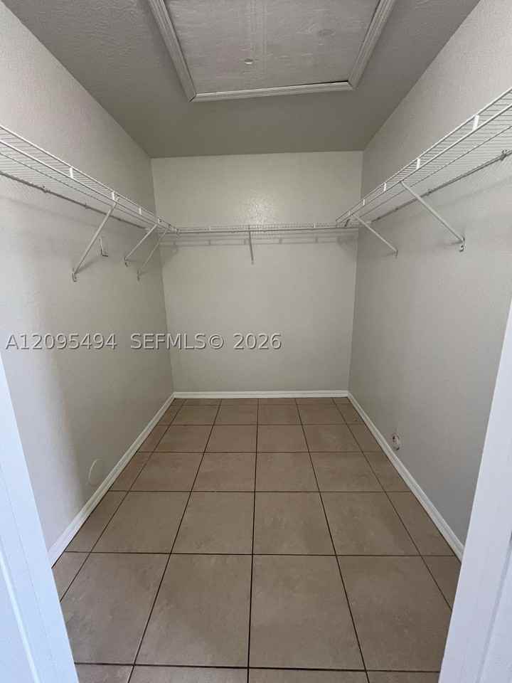 1675 Se 9th Ter - Photo 6 of 15