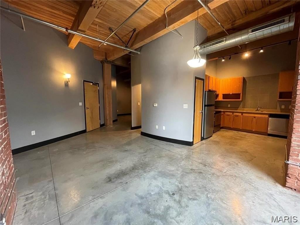 1113 Washington Ave #512 - Photo 3 of 21