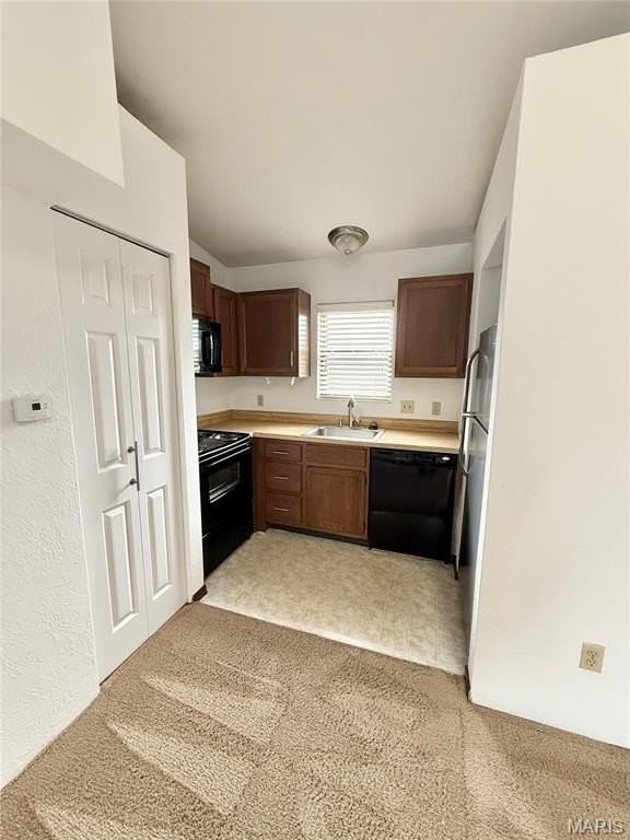 110 Ashley Dr - Photo 4 of 10