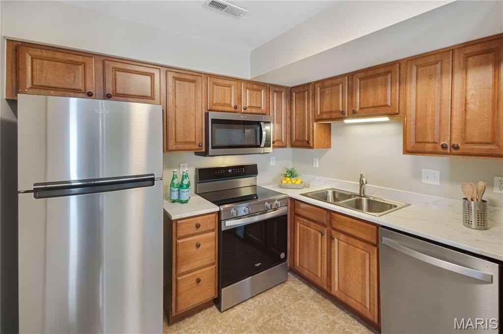 30 Stonewall Creek Ct - Photo 7 of 29