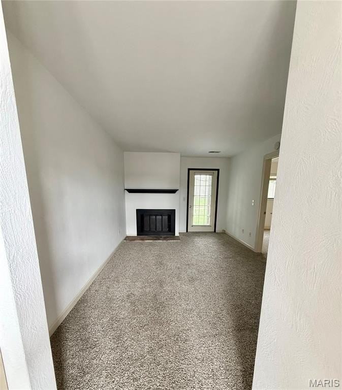 114 Ashley Dr - Photo 4 of 12