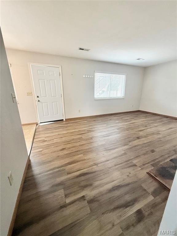 97 Peachtree Ln - Photo 6 of 17