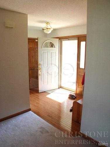 107 Harbor Pt - Photo 2 of 32