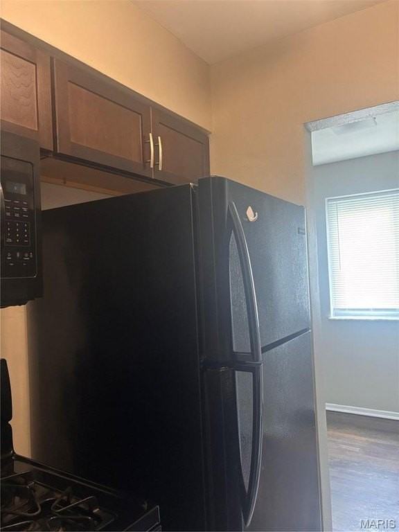 5601 Dewey Ave #107 - Photo 3 of 12