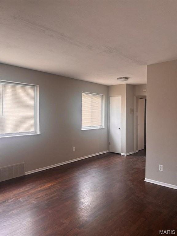 5601 Dewey Ave #107 - Photo 6 of 12