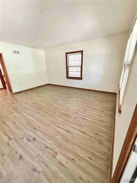 1308 Caseyville Ave - Photo 5 of 18
