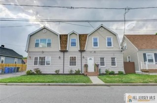 607 Almon Ave - Photo 1 of 1