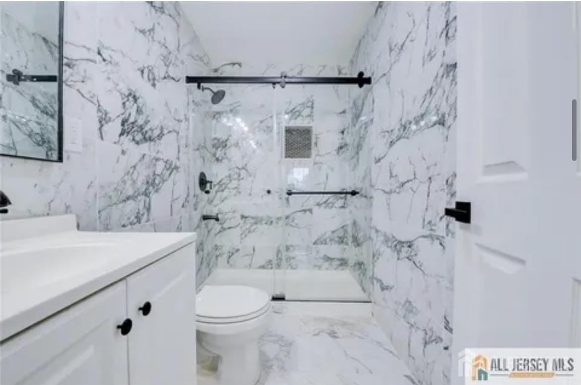 607 Almon Ave - Photo 4 of 10