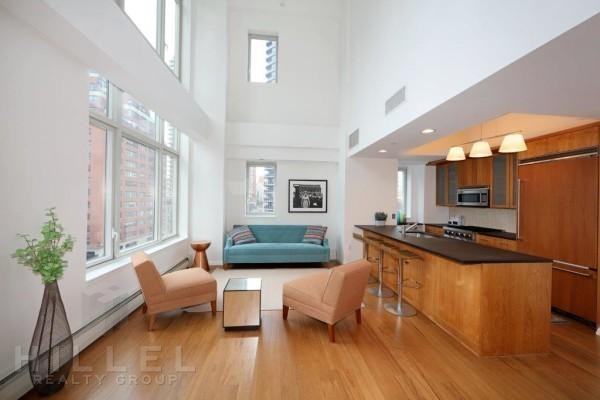 E 59th St #PH - Photo 2 of 9