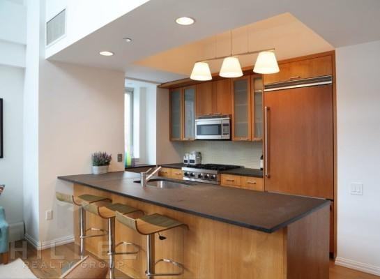 E 59th St #PH - Photo 5 of 9