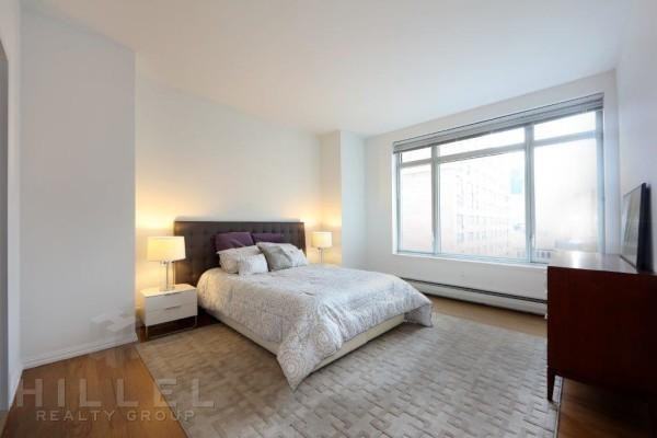 E 59th St #PH - Photo 6 of 9
