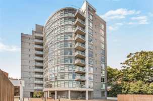 featured image of 3620 Oxford Ave