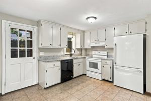 featured image of 10 Ash St