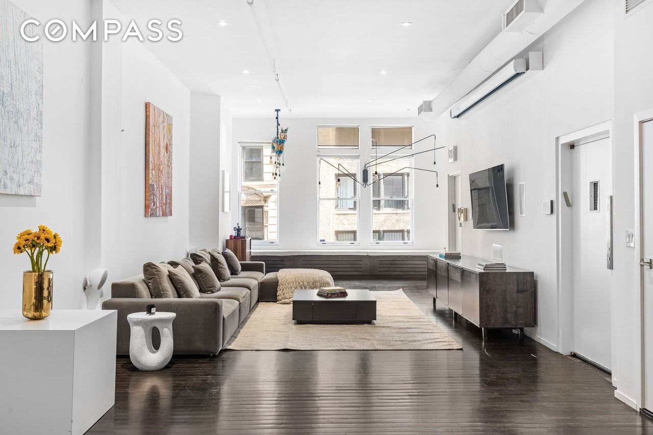 20 E 17th St #3 - Photo 2 of 24