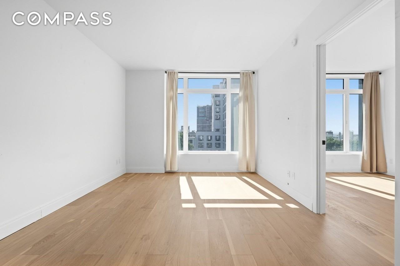 185 18th St #510 - Photo 6 of 11