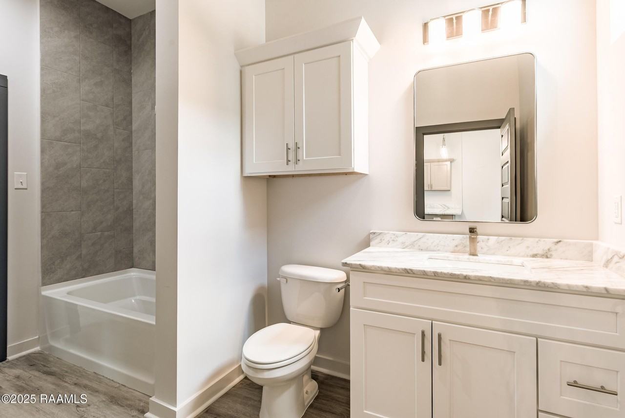 134 Banister Ct - Photo 5 of 11