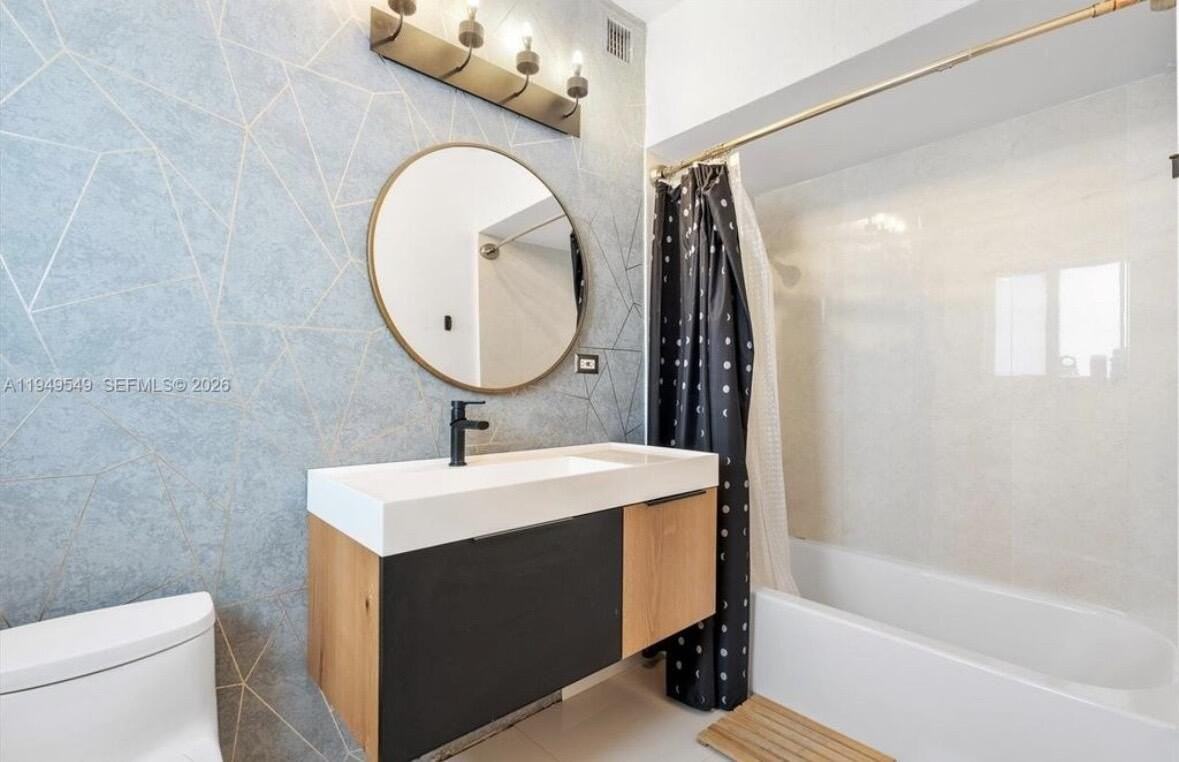12660 Griffing Blvd - Photo 5 of 9