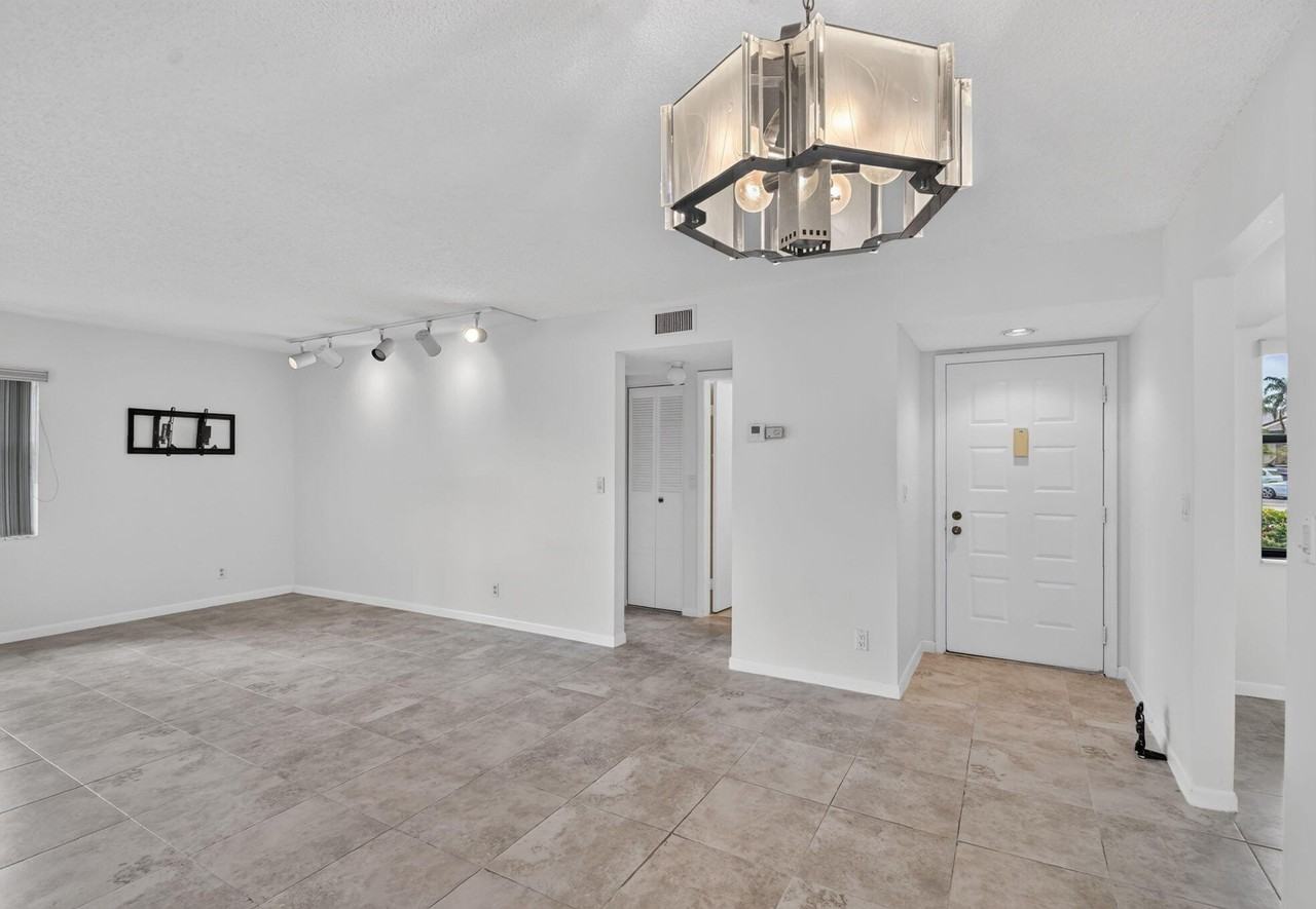 7665 Tahiti Ln #104 - Photo 7 of 50