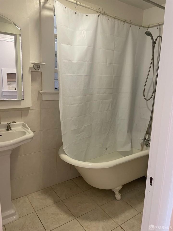 1824 Anza St - Photo 7 of 18
