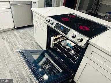 2136 N Troy St - Photo 5 of 38