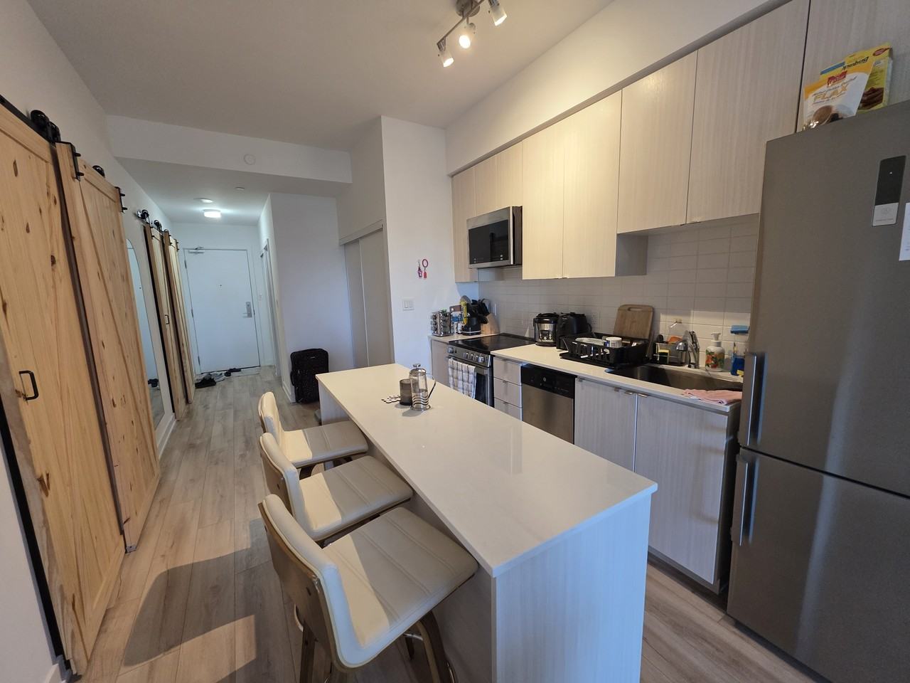 2433 Dufferin Street #703 - Photo 4 of 14