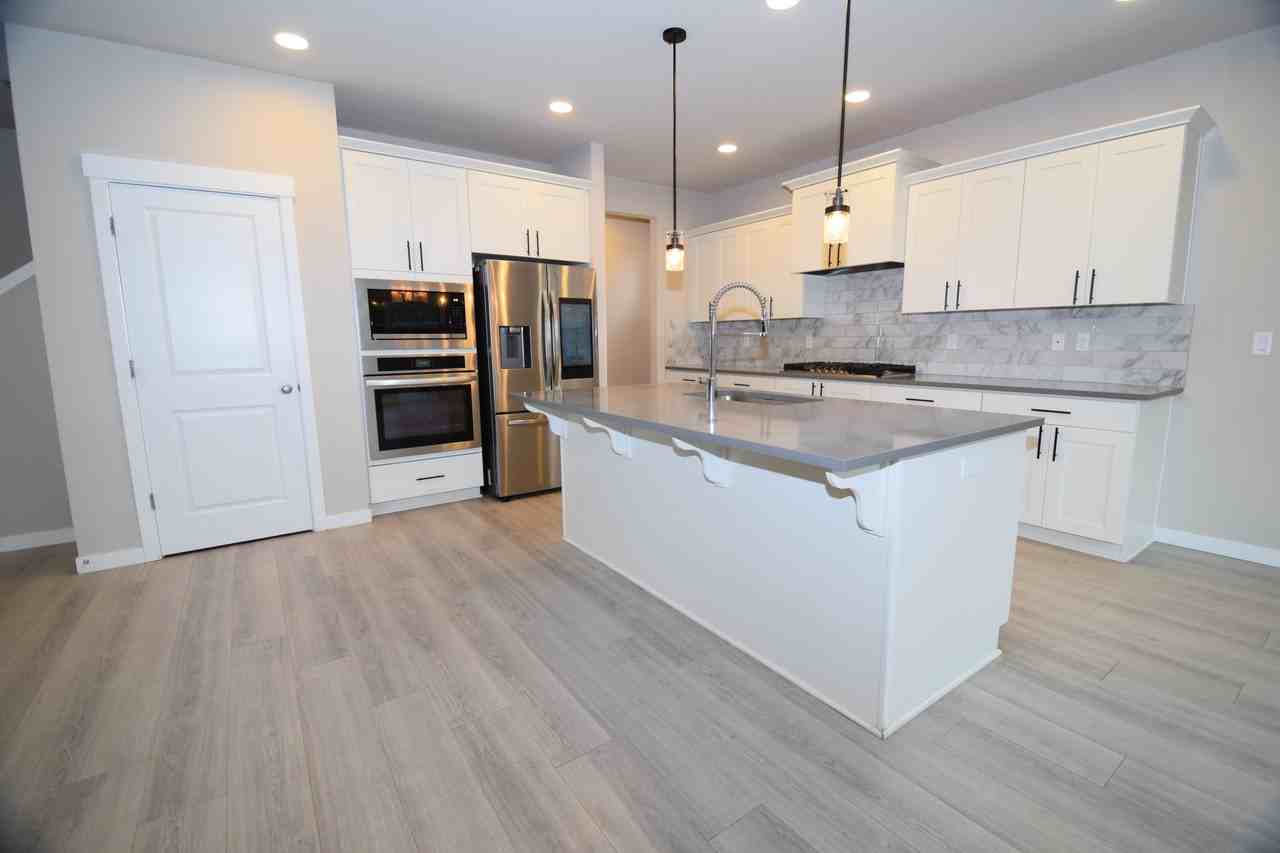 1690 S Quartz Dr #1 - Photo 4 of 47