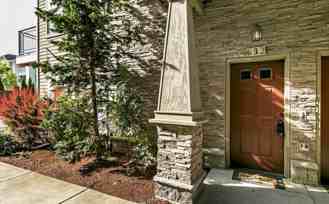 632 Ne Roydon Ln #1 - Photo 1 of 1
