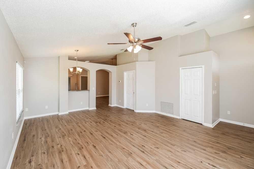 3306 Lake Effie Ct N - Photo 3 of 16