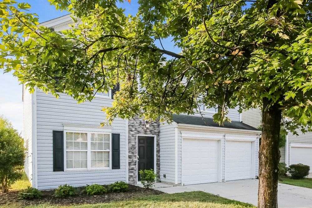 10324 Wakerobin Ln - Photo 4 of 16