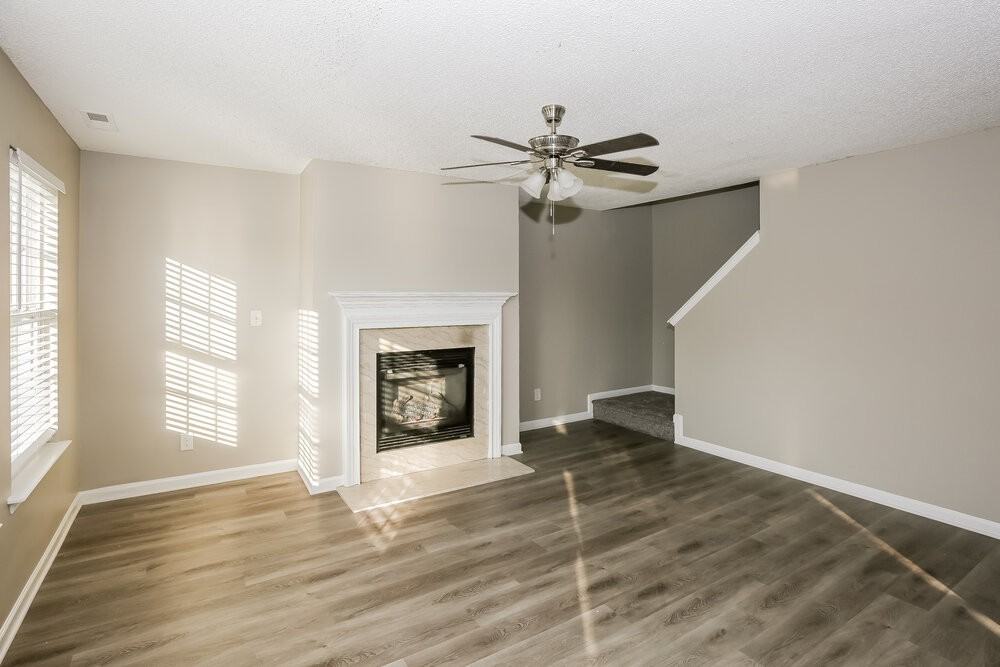10324 Wakerobin Ln - Photo 6 of 16
