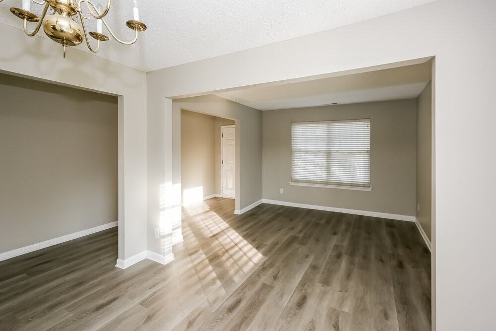 10324 Wakerobin Ln - Photo 7 of 16
