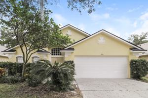 featured image of 220 Easton Cir
