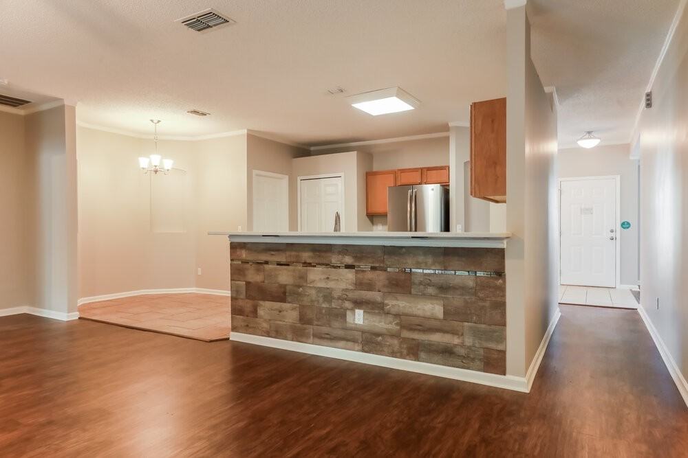 2138 Joseph Hewes Ct - Photo 4 of 14