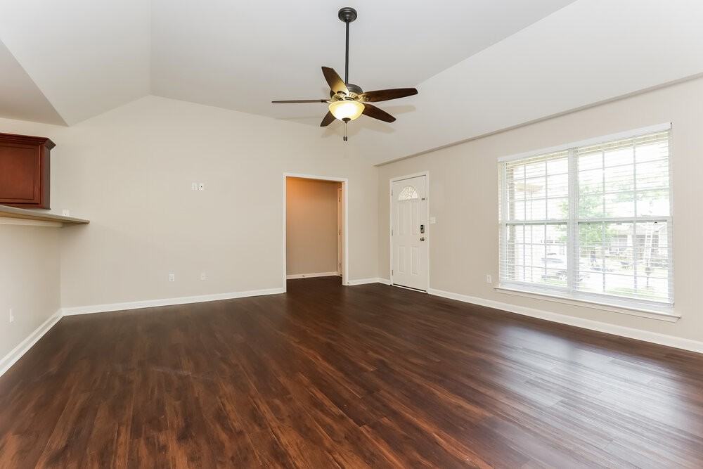 2015 Slayton Dr - Photo 3 of 15