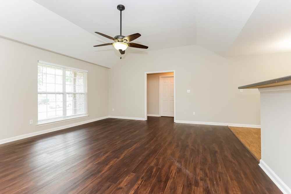 2015 Slayton Dr - Photo 4 of 15