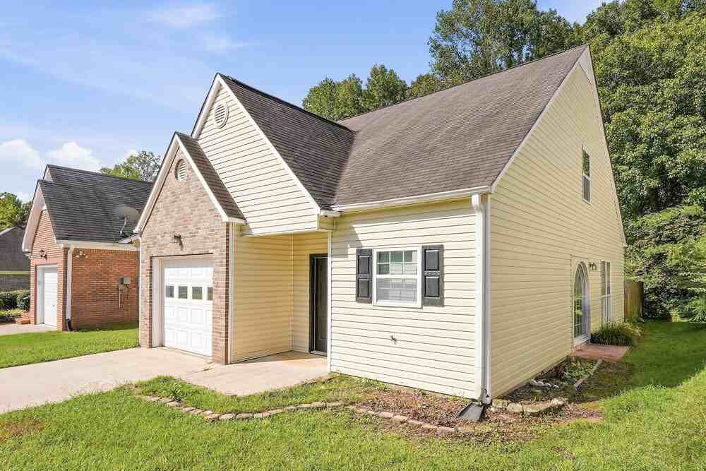 4522 Rock Creek Cir - Photo 4 of 15