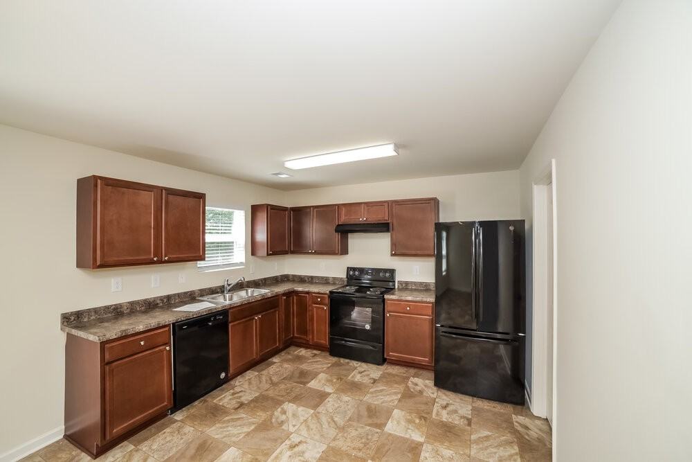 322 Freeman Cir - Photo 6 of 17