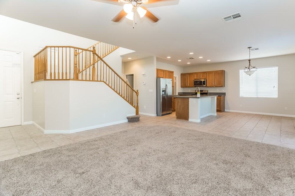 618 Painted Opus Pl - Photo 3 of 15