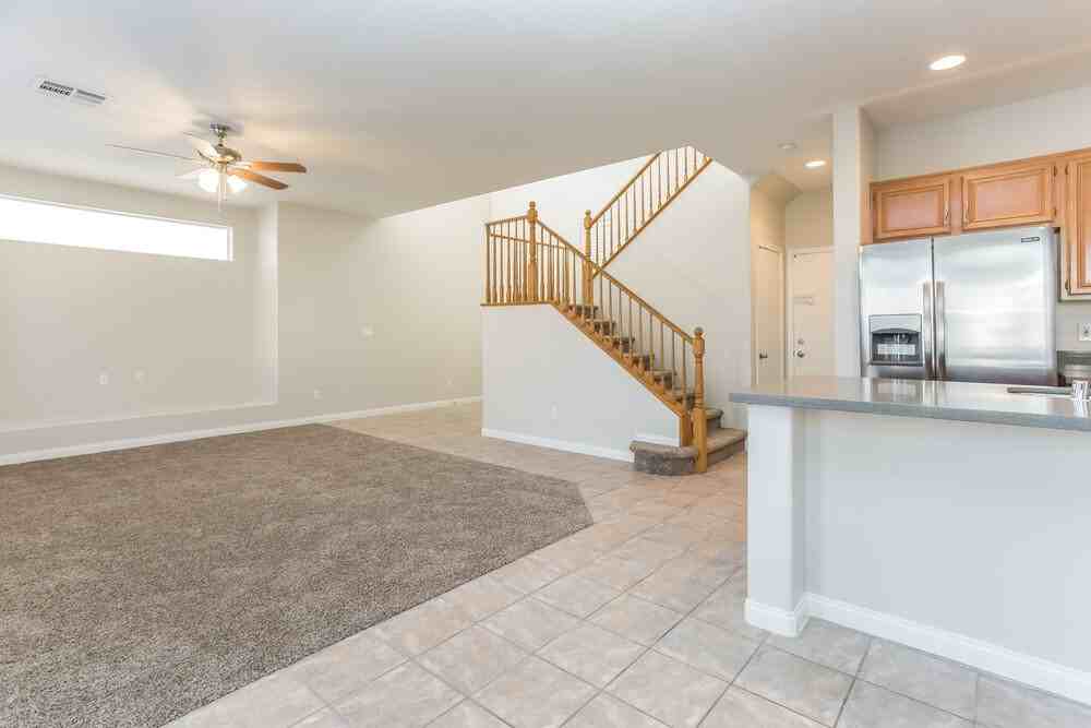 618 Painted Opus Pl - Photo 4 of 15