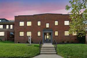 featured image of 451 E Town St #001