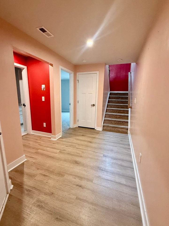 928 Portrush Ln #1 - Photo 2 of 22